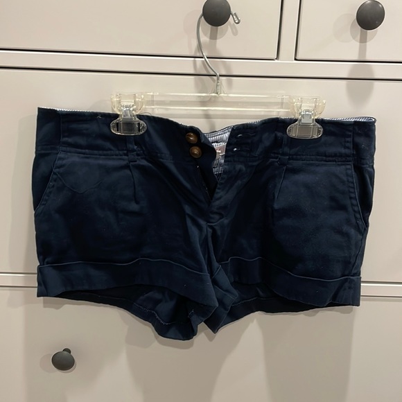 Navy chinos shorts. Medium. - Picture 1 of 2